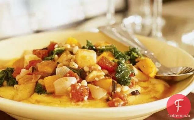Ragu vegetal de outono com Polenta macia