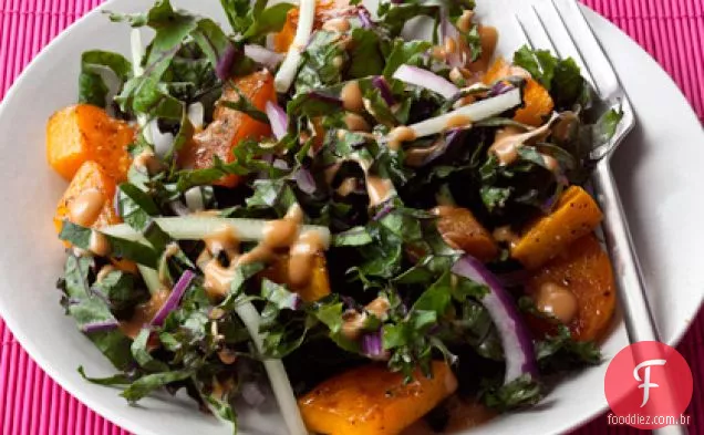 Salada de abóbora e couve assada