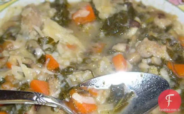 Feijão E Verduras E Grãos Sopa