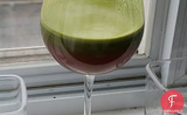 Suco De Deusa Verde Com Gengibre