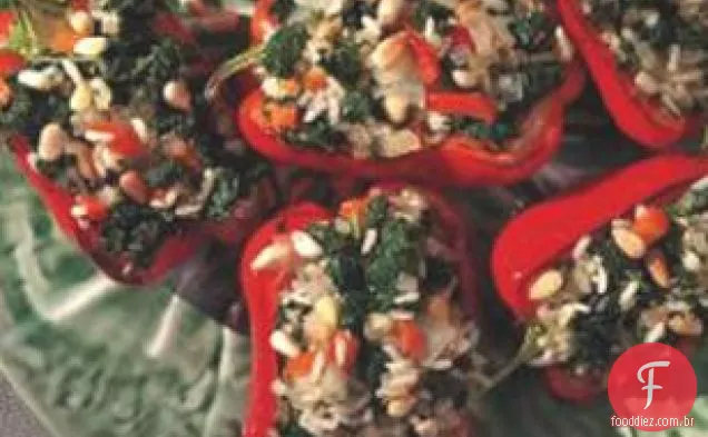 Pimentas Vermelhas Assadas Recheadas Com Couve E Arroz