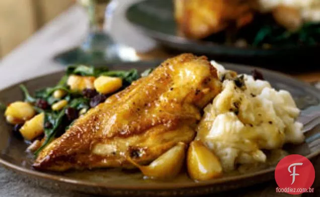 Frango assado com alho e vinho branco