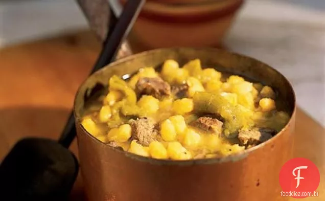 Hopi Hominy e ensopado de cordeiro