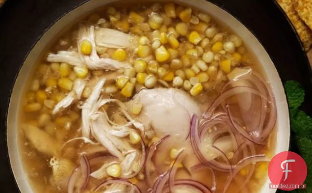 Sopa de frango e Milho Com Chile-Salsa De Hortelã