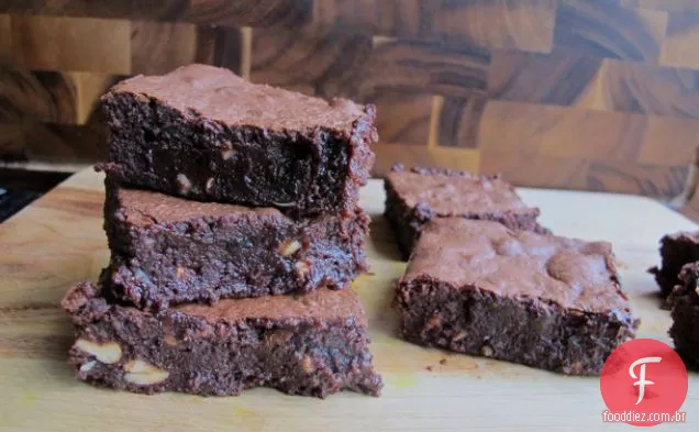 Fudgiest Espresso Caju Brownies