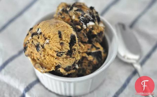 Biscoitos de abóbora e sorvete de Creme