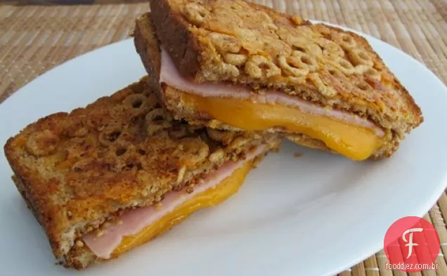 Cheerios ® Revestido Sanduíches De Queijo Grelhado