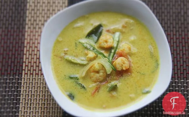 Querala camarão Moilee (Camarão Curry e sopa de coco)