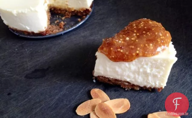 Cheesecake de queijo de cabra com Geléia De Figo