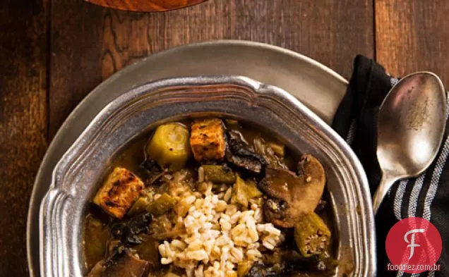 Cogumelo e Tempeh Gumbo