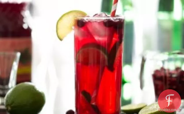 Espumante Cranberry Lime Cocktail