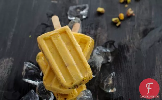 Saffron Mango Pistache Kulfi Picolés