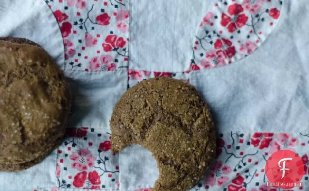 Biscoitos De Melaço Com Especiarias Em Borracha