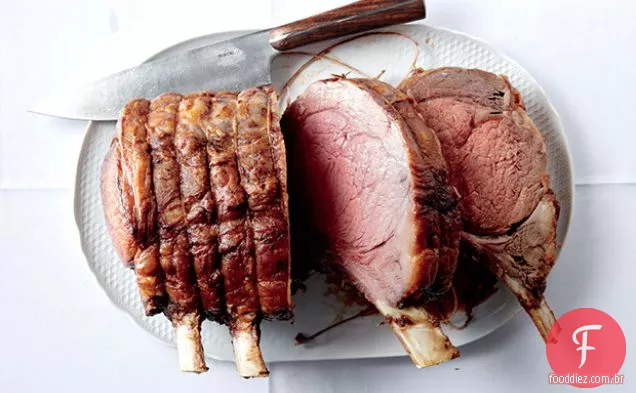 Assado de costela em pé com Aioli