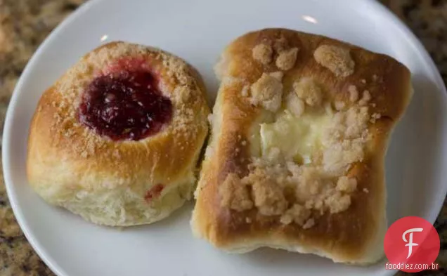 Kolaches Com Massa De Creme Azedo