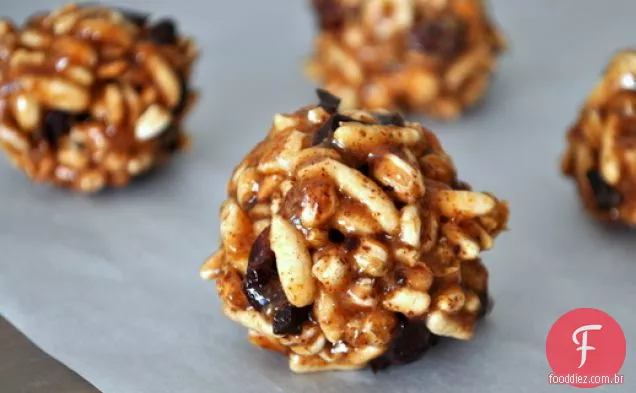No-Bake Chewy Cranberry Chocolate Treats