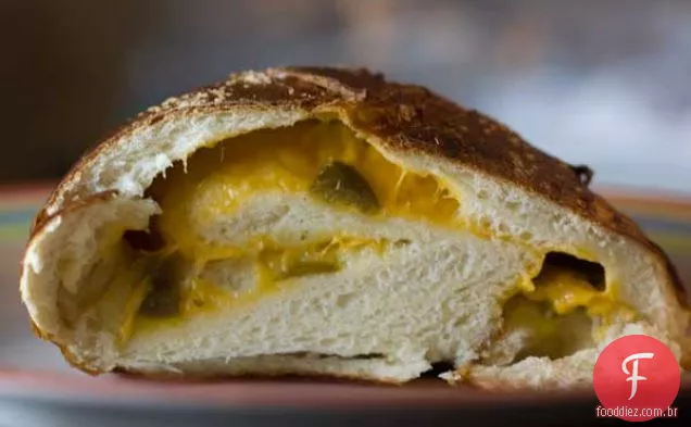 Pão De Pretzel Jalapeno Cheddar