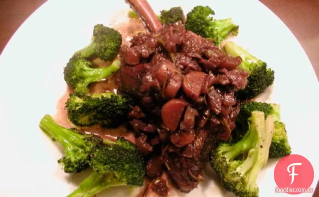 Vinho Tinto Braised Cordeiro Shanks