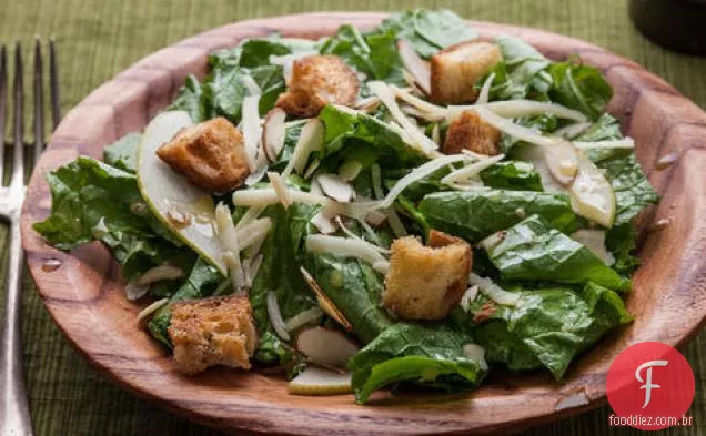 Salada de mostarda com molho de anchova
