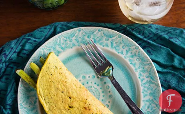 Omeletes de farinha de grão de bico com aspargos