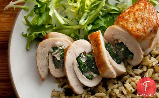 Frango recheado com espinafre e queijo Feta