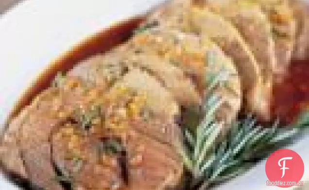 Rosemary-perna assada de cordeiro com molho balsâmico