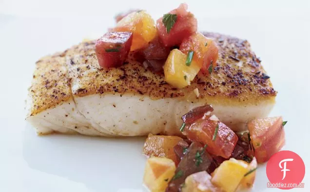 Alabote Pan-grelhado com vinagrete de tomate