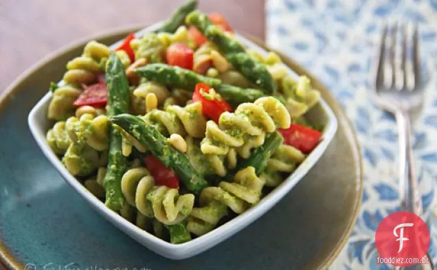 Espargos Pesto Pasta Salada