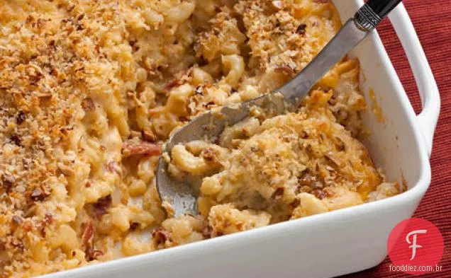 Macarrão esfumaçado e queijo