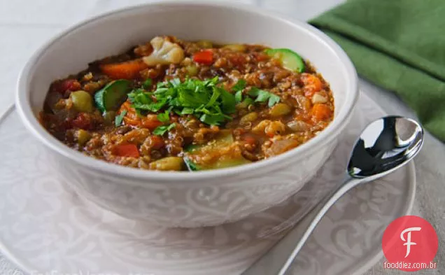 Ensopado de lentilha e vegetais ridiculamente fácil