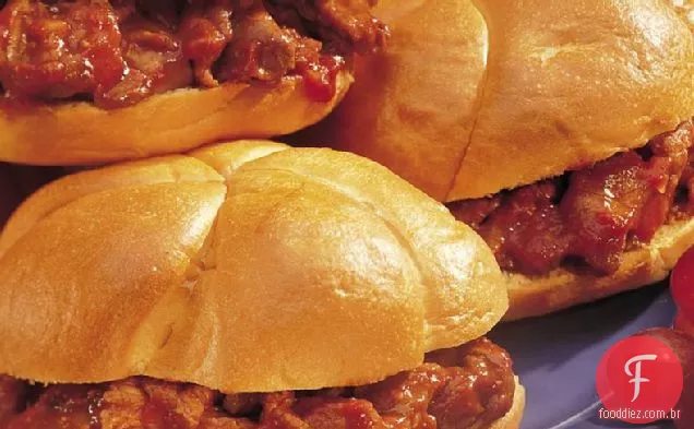 Sanduíches De Carne Assada Grelhados
