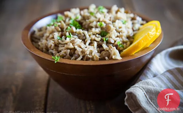 Lentilhas temperadas e arroz