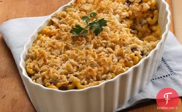 Mac em camadas e queijo com carne moída