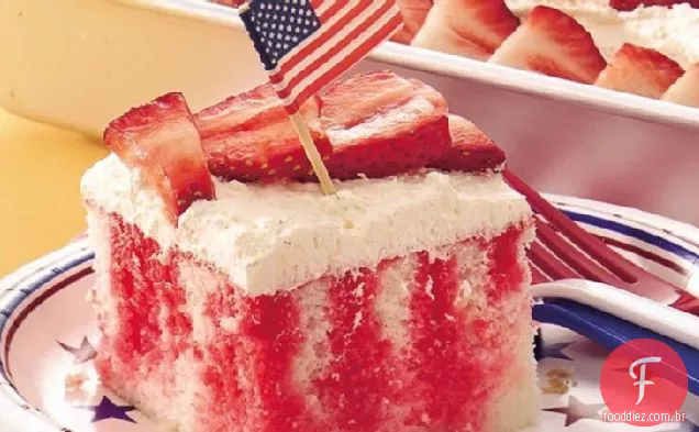 Bolo de puxão vermelho, branco e azul