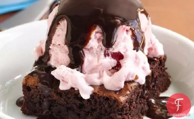 Supremo Brownie Sundaes