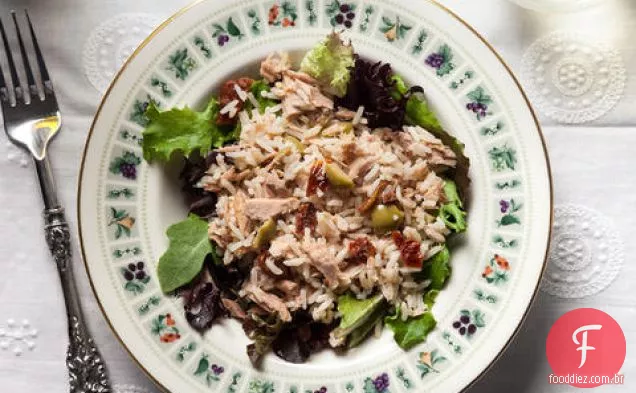 Salada italiana de atum e arroz