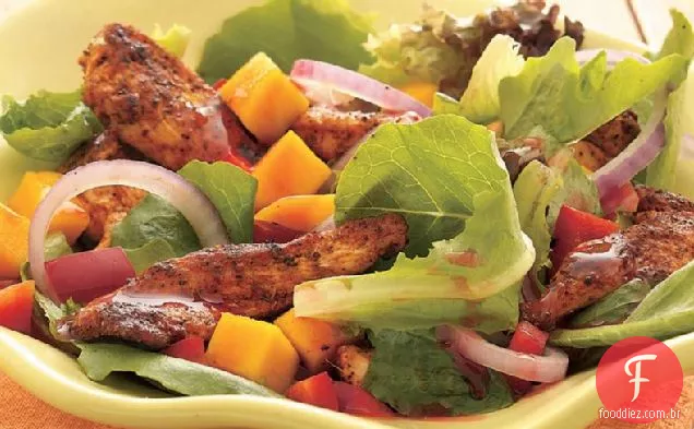 Salada De Frango Enegrecida Tropical