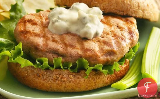 Hambúrgueres De Frango Grelhado Com Queijo Azul-Búfalo