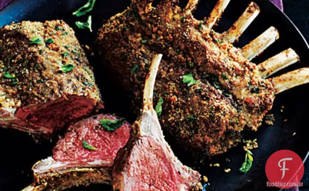 Rack de cordeiro com crosta de ervas