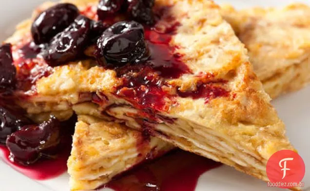 Matzo Brei com cerejas assadas