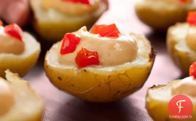 Mini batatas assadas com Aioli e Pimientos