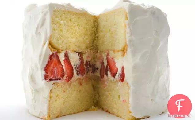 Bolo Chantilly Morango