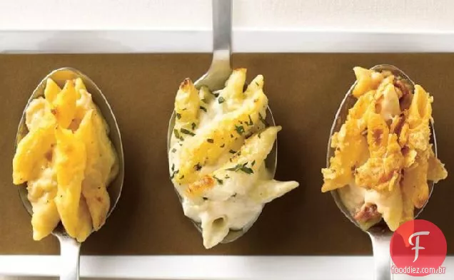 Macarrão cozido e queijo