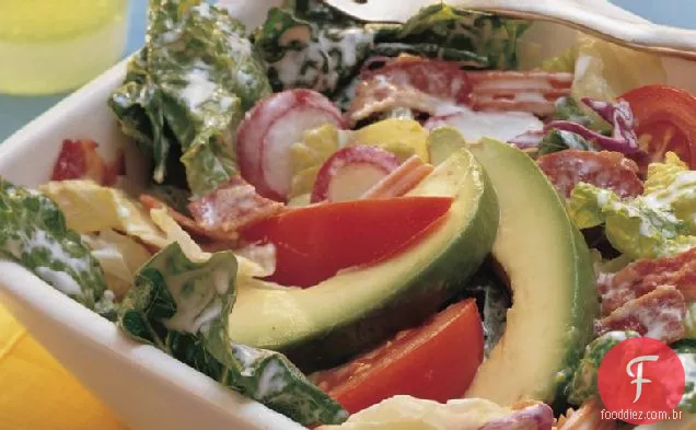 Califórnia BLT jogou salada