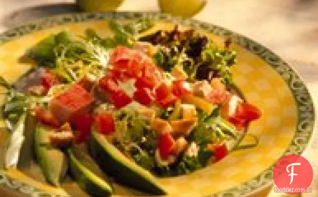 Salada de frango e frutos do mar Sausalito