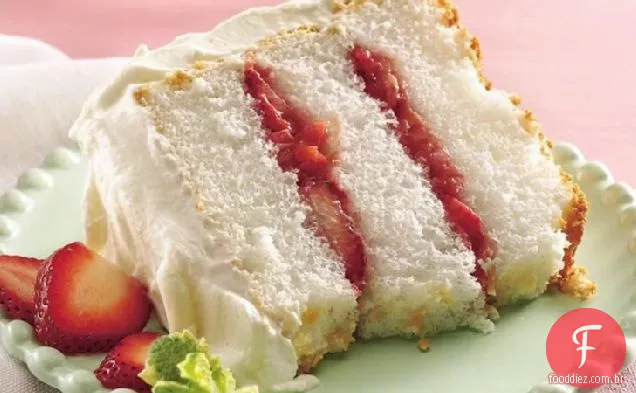 Bolo De Anjo De Morango E Ruibarbo