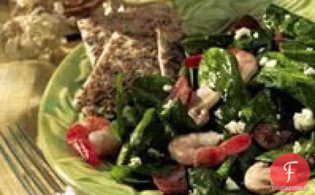 Salada de espinafre e camarão com molho de Bacon quente