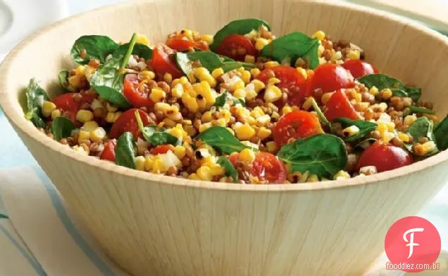 Baga de trigo, milho assado e Salada De Espinafre