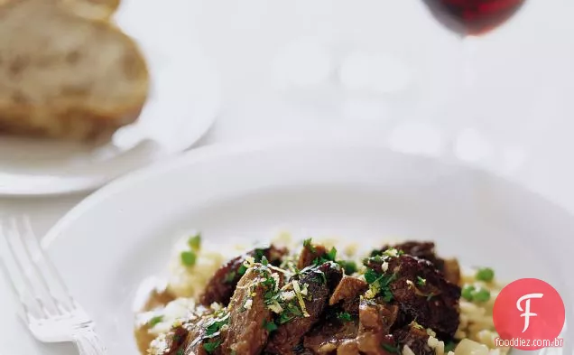 Cordeiro refogado com Syrah Jus