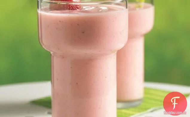 Smoothie De Pêssego-Baga